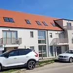 Leo Lägenhet *